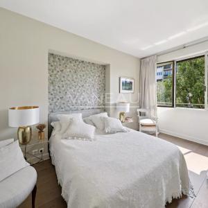 PARIS XVIe - Suchet - Raffet -  Etage élevé, vues dégagées.