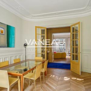 Appartement haussmannien d’exception – Square de la Tour Maubour