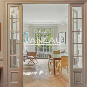 Appartement haussmannien d’exception – Square de la Tour Maubour