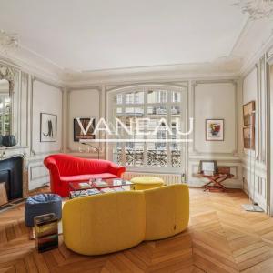 Appartement haussmannien d’exception – Square de la Tour Maubour