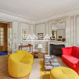Appartement haussmannien d’exception – Square de la Tour Maubour