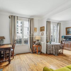 Paris XVe - Quatre Pièces de Charme
