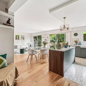 Ville d'Avray - Appartement familial bordé par un vaste jardin p