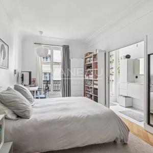 Paris Ier - Les Halles - Appartement deux pièces en parfait état