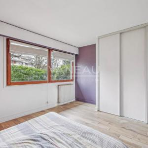 Au calme et sans vis à vis. Terrasse et jardin