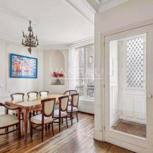 Maison de charme avec jardin - Cinq chambres