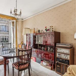Bel ancien, en étage avec ascenseur