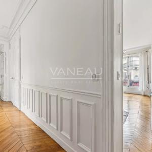 PARIS VIIIe - Appartement familial et de réception