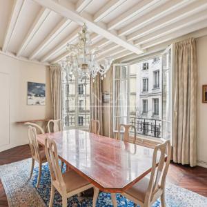 Paris XVI Nord - 197m2 - Beau familial étage élevé, vue dégagée.