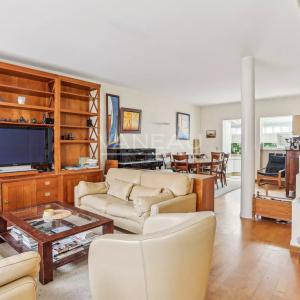 Boulogne-Billancourt/Marcel Sembat/Maison de 9 pièces. Espaces e
