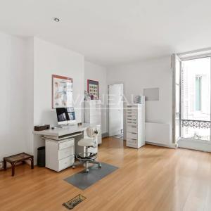 Paris VI - 4 pièces - Cabinet pour profession libérale 4 pièces