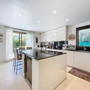 Juan les Pins, magnifique Rez-de-jardin dans une résidence de st