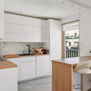 DEUX PIECES AVEC TERRASSE EN ETAGE ELEVE