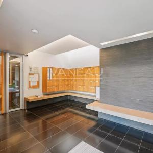 DEUX PIECES AVEC TERRASSE EN ETAGE ELEVE