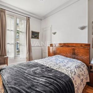 PARIS XVI - Rue d'Auteuil - 2 à 3 pièces avec vue dégagée exposé