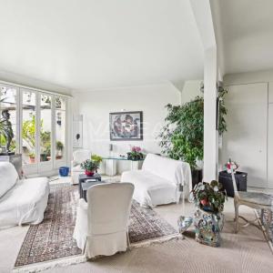PARIS XVI - Auteuil Sud - Très beau deux pièces avec terrasse pl