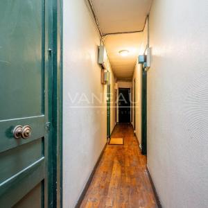 PARIS XVI - Village d'Auteuil - Chambre rénovée vue dégagée