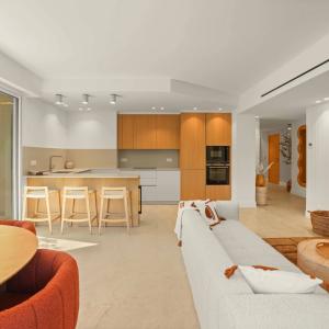 Appartement 3 pièces rénové à vendre - Cannes Basse Californie
