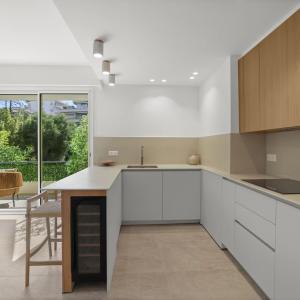 Appartement 3 pièces rénové à vendre - Cannes Basse Californie