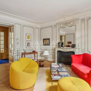 Appartement haussmannien d’exception – Square de la Tour Maubour