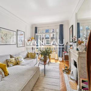 Paris VII- Appartement familial au pieds du Champ-De-Mars