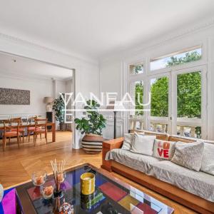 Paris VII- Appartement familial au pieds du Champ-De-Mars
