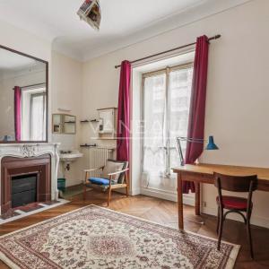 Paris VIe - Maison Bourgeoise, à quelques pas du jardin du Luxem