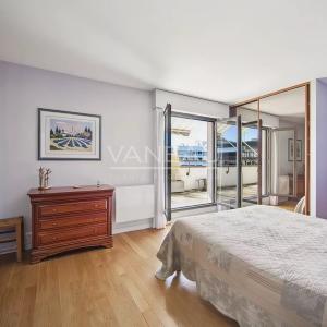 Duplex au dernier étage avec terrasses