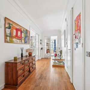 Paris VII- Appartement familial au pieds du Champ-De-Mars