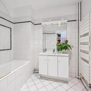 Paris VII- Appartement familial au pieds du Champ-De-Mars