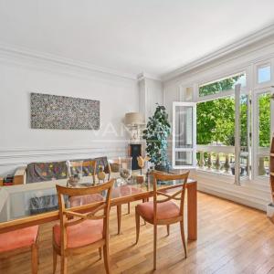 Paris VII- Appartement familial au pieds du Champ-De-Mars