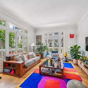 Paris VII- Appartement familial au pieds du Champ-De-Mars