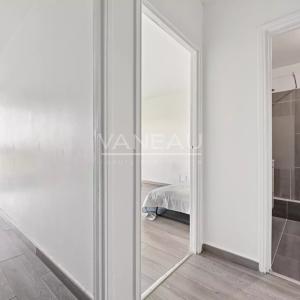 PARIS XVIème - Auteuil - Studio avec balcon