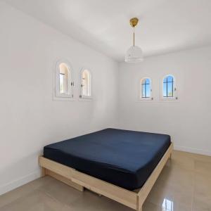 Mougins – Superbe villa provençale avec terrain constructible à 