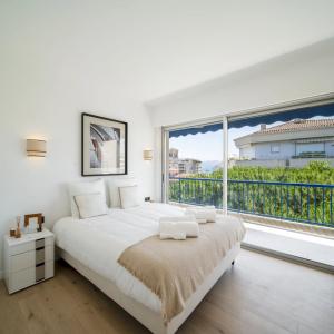 Cannes Basse Californie appartement à vendre 4 pièces vue mer