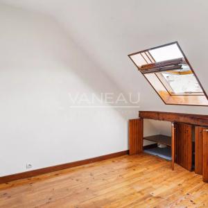 Batignolles - Appartement deux pièces dernier étage