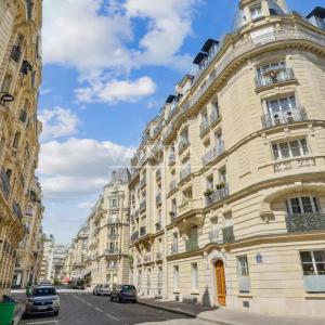 Paris XVe Breteuil - Appartement de standing dans un magnifique 