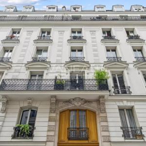 Paris XVe - Boulevard Pasteur - Studette avec mezzanine