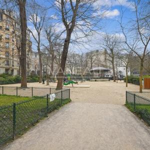 PARIS XVIIIe - Lamarck Caulaincourt  - Atelier d' artiste + un s