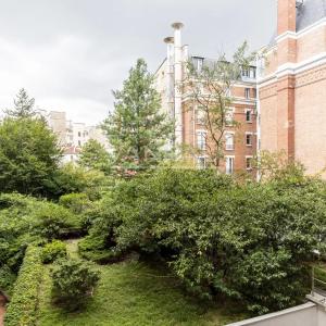 Paris 15ème Suffren 3 pièces meublé -