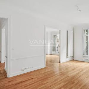 Paris XVe  Necker - Pasteur - Superbe appartement quatre pièces 