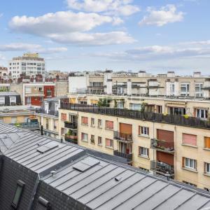 Paris 12e - Porte Dorée - Vues dégagées - étage élevé avec ascen