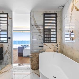 Cannes Plages du Midi - Penthouse 4 pièces vue mer à vendre