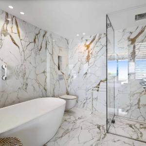 Cannes Plages du Midi - Penthouse 4 pièces vue mer à vendre