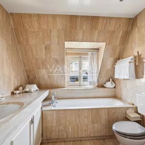 PARIS Ve - Monge / Montebello - Duplex en dernier étage avec vue