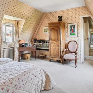 PARIS Ve - Monge / Montebello - Duplex en dernier étage avec vue