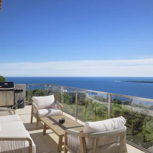 CANNES VILLA RENOVEE VUE MER PANORAMIQUE A VENDRE