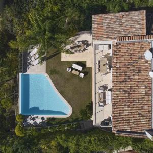 CANNES VILLA RENOVEE VUE MER PANORAMIQUE A VENDRE