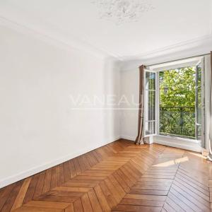 Paris XVIe - Auteuil - Appartement traversant en étage élevé.