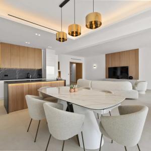 Cannes Montfleury – 4 pièces entièrement rénové avec vue mer pan